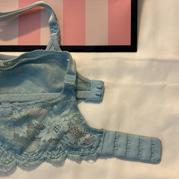 Victoria’s Secret Dream Angels Push-Up Bra - Picture 7 of 9